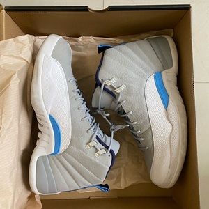 Air Jordon 12 Retro - WLF GRY/UNVRSTY BL-WHT-MDNGHT